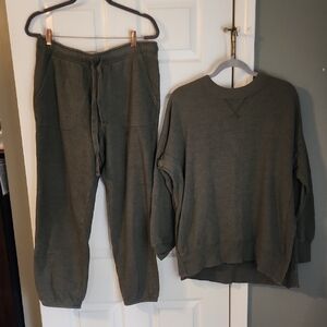Cozy Olive Green Loungewear Set. Medium top oversized and large bottoms